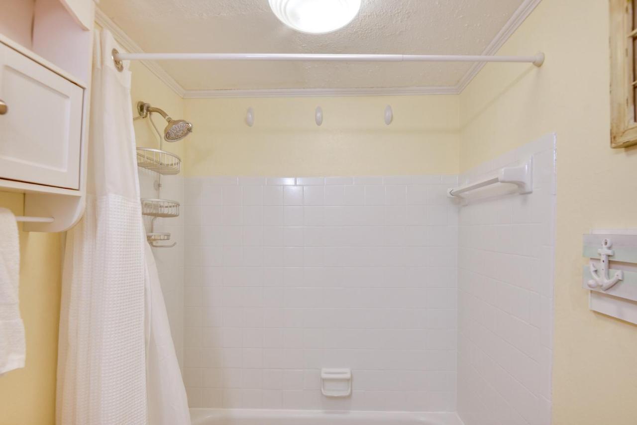 Daytona Beach Studio With Private Lanai 1 Mi To Pier Ngoại thất bức ảnh